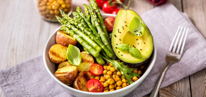 Roasted Asparagus Salad with Chickpeas, Potatoes and Balsamic Vinegar