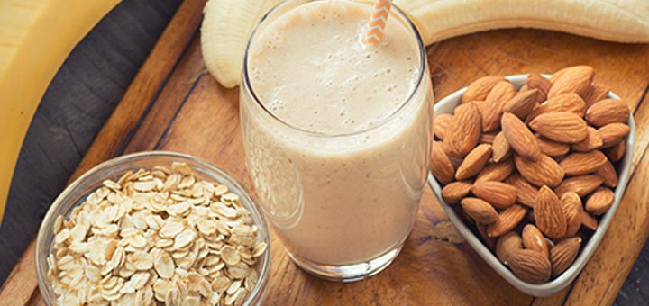 banana-almond-smoothie