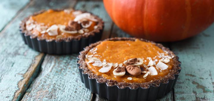 Raw Vegan Pumpkin Pie Tarts