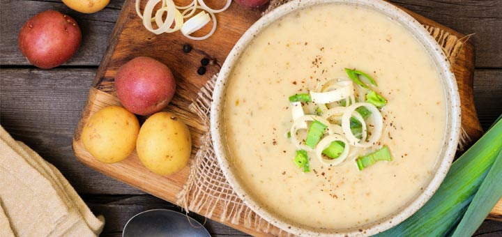 Creamy Vegan Potato Leek Soup