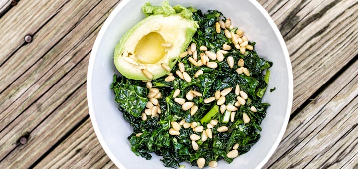 Kale Avocado Salad With A Lemon Vinaigrette