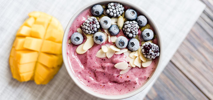 Banana, Berry & Hemp Seed Pudding