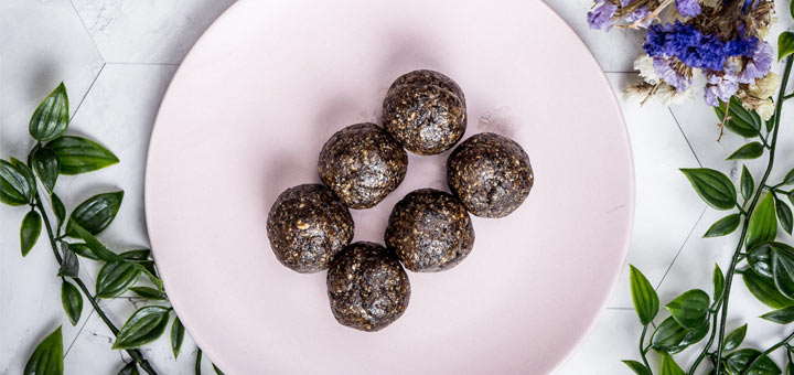 Hot Chocolate Energy Balls