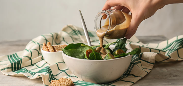 Creamy Raw Vegan Buddha Bowl Dressing