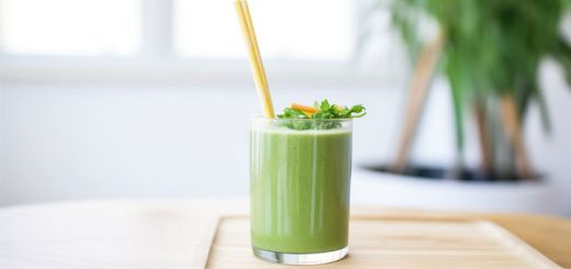kale-apple-smoothie