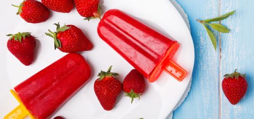 strawberry-banana-popsicles