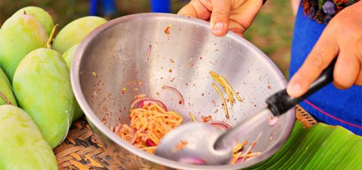 thai-mango-salad