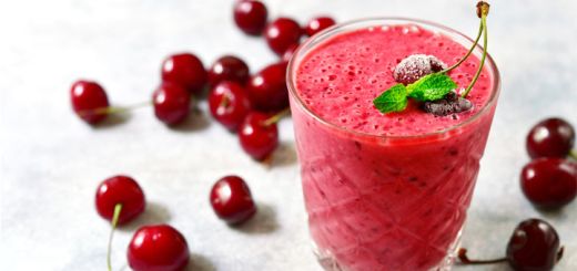 4-ingredient-cherry-smoothie