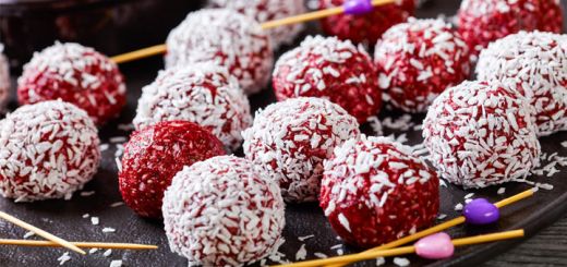 raspberry-energy-balls