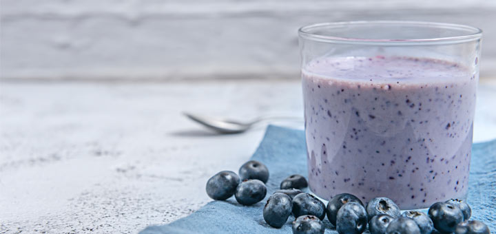 High Protein Blueberry Kale Smoothie