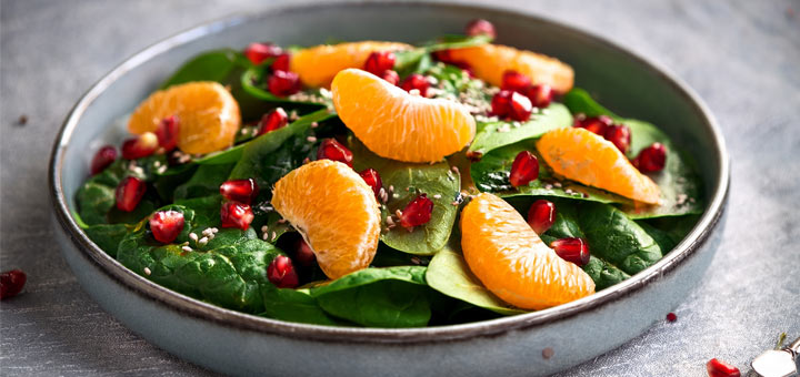 Mandarin Pomegranate Spinach Salad