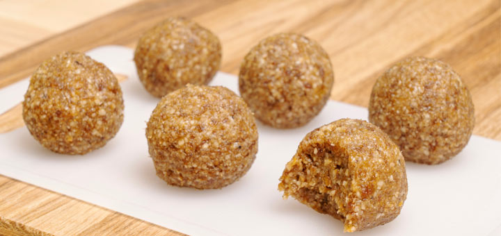 Cinnamon Almond Butter Energy Bites