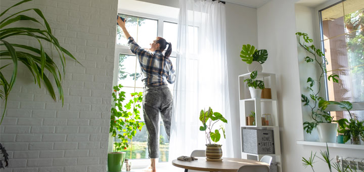 5 Unexpected Health Benefits Of Spring Cleaning